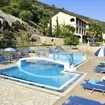 Dimitrakis *